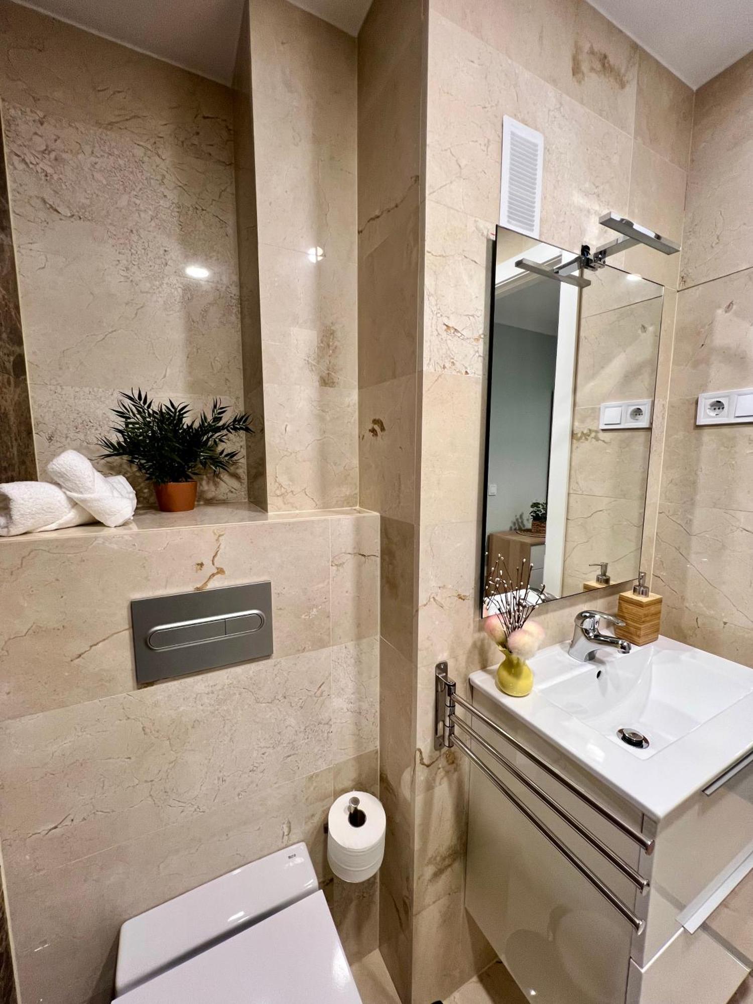 Apartamentos Prestige Suites Malaga IV Buitenkant foto