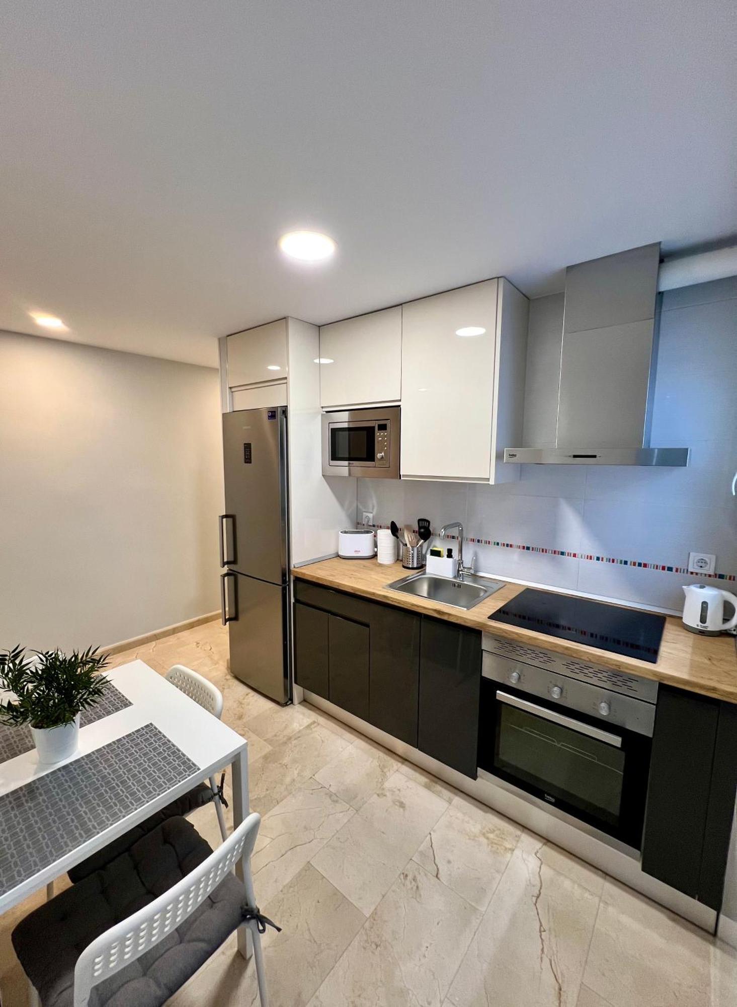 Apartamentos Prestige Suites Malaga IV Buitenkant foto