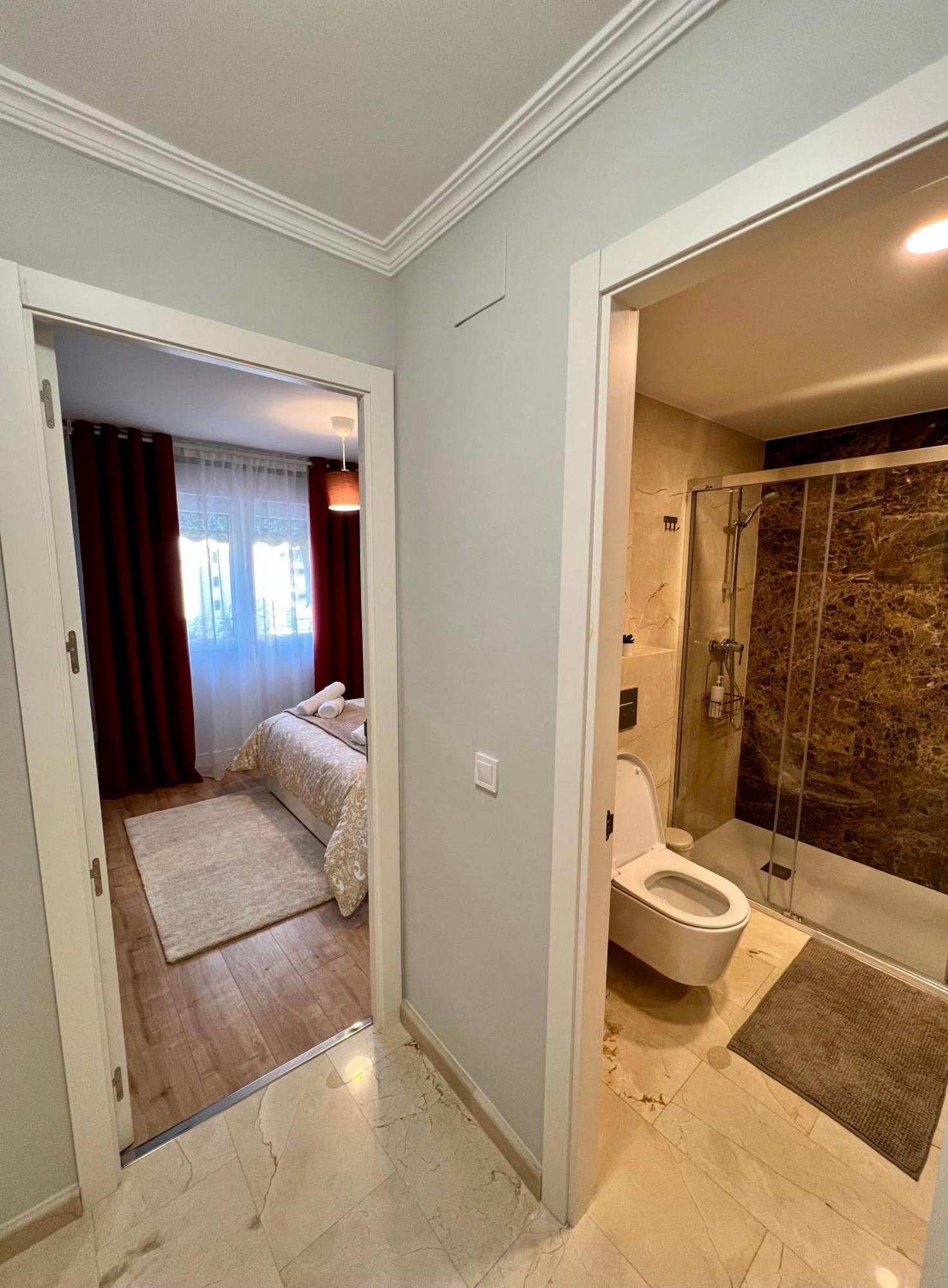 Apartamentos Prestige Suites Malaga IV Buitenkant foto