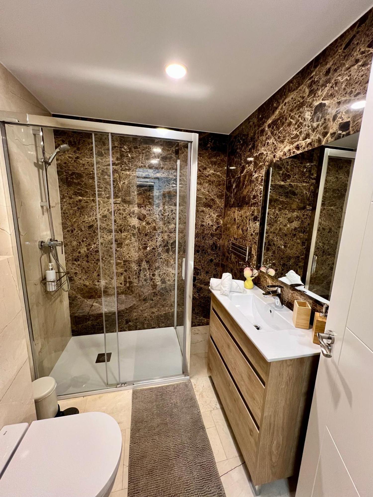 Apartamentos Prestige Suites Malaga IV Buitenkant foto
