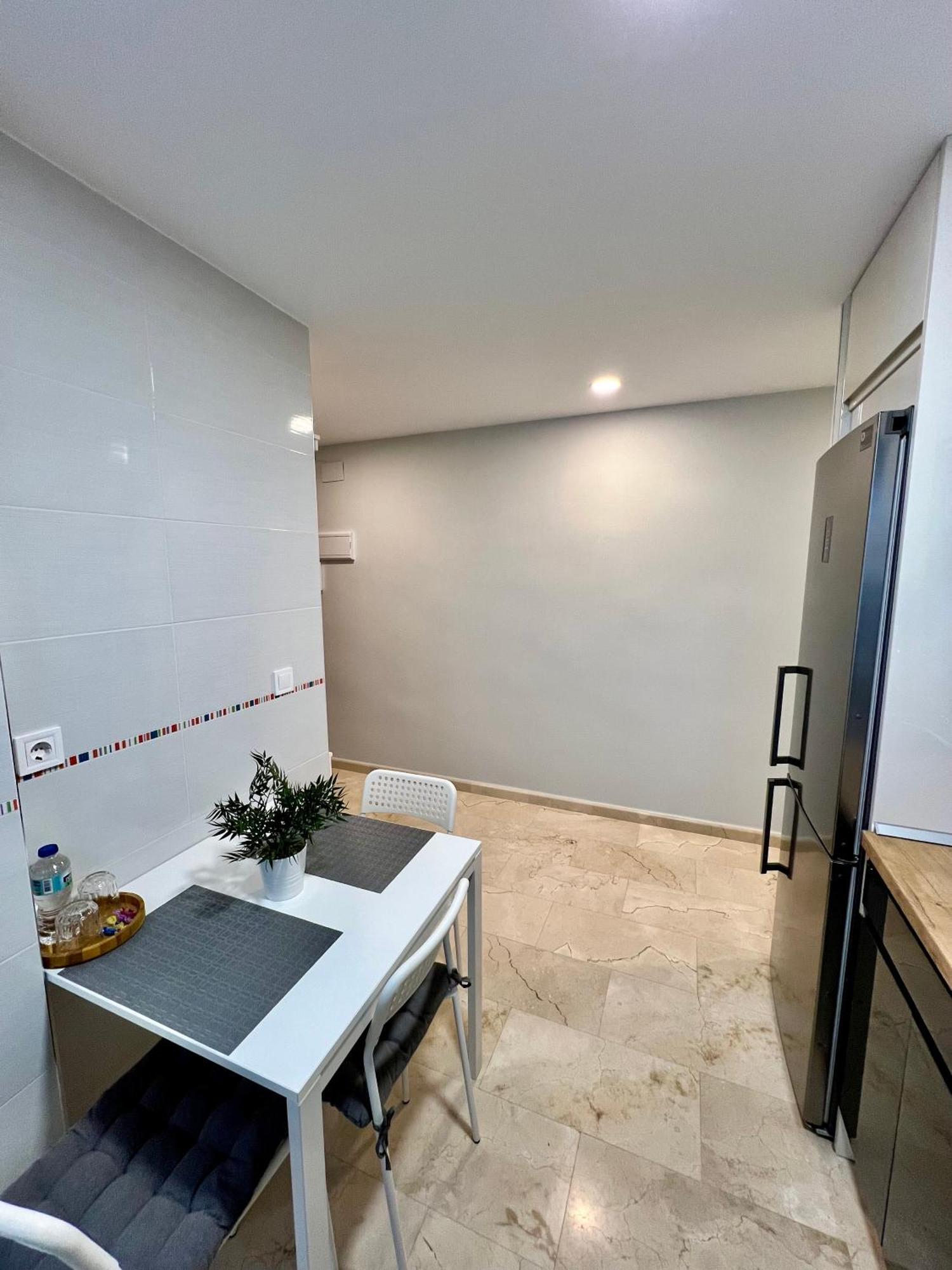 Apartamentos Prestige Suites Malaga IV Buitenkant foto