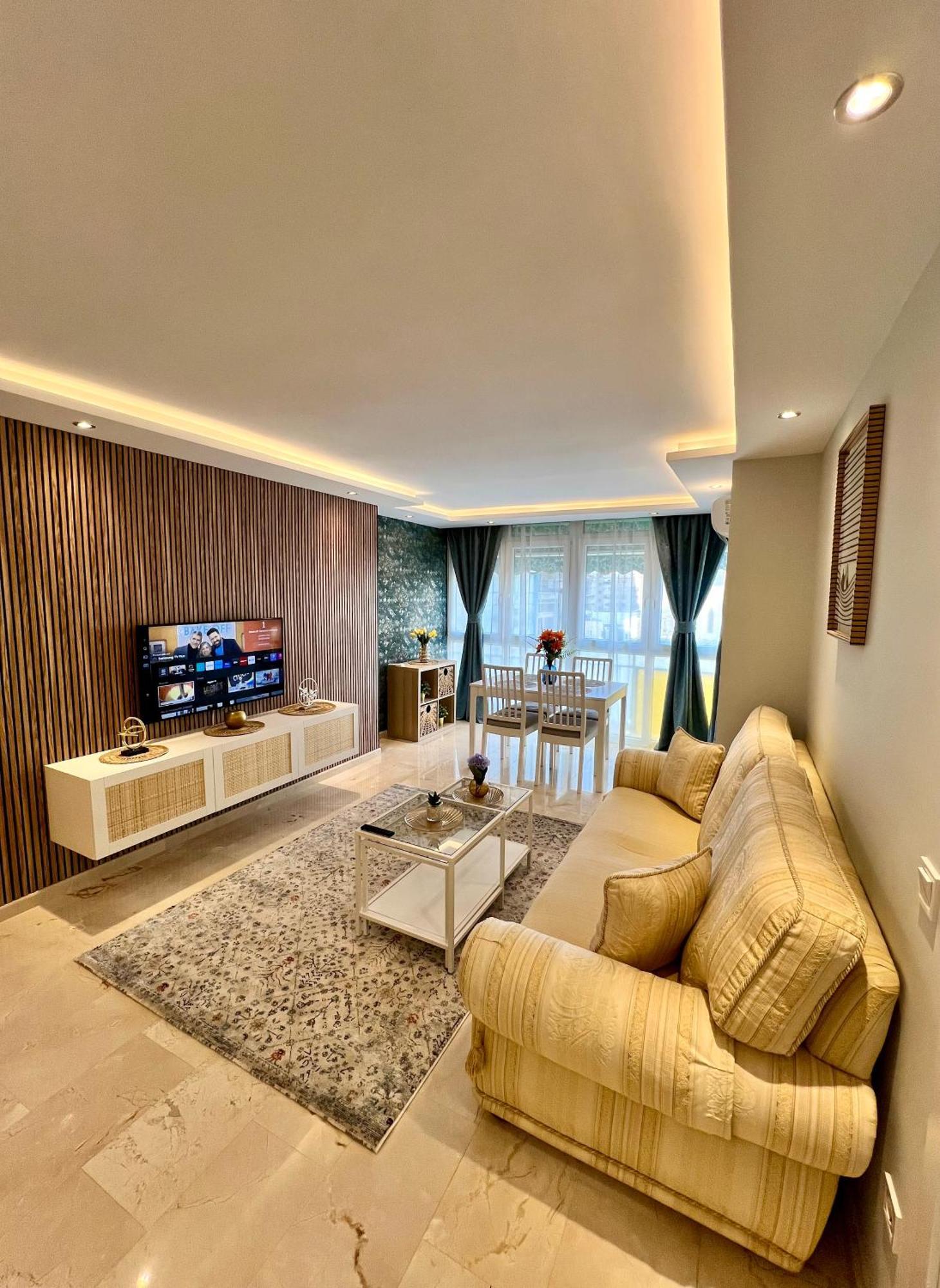Apartamentos Prestige Suites Malaga IV Buitenkant foto